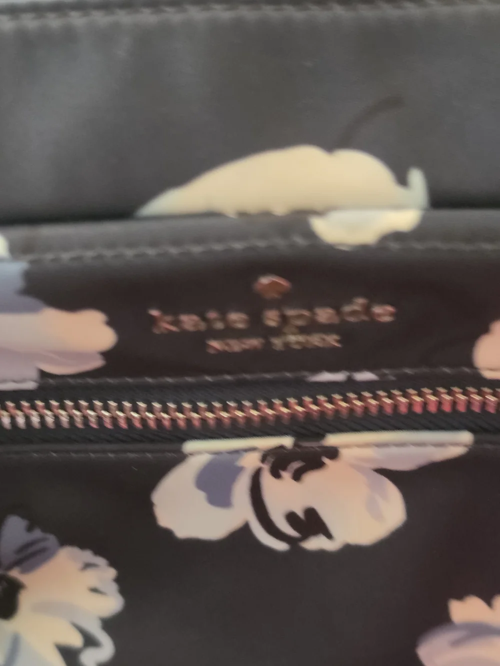 🌸 NWOT Kate Spade Floral Crossbody & Beauty Bundle 🌸